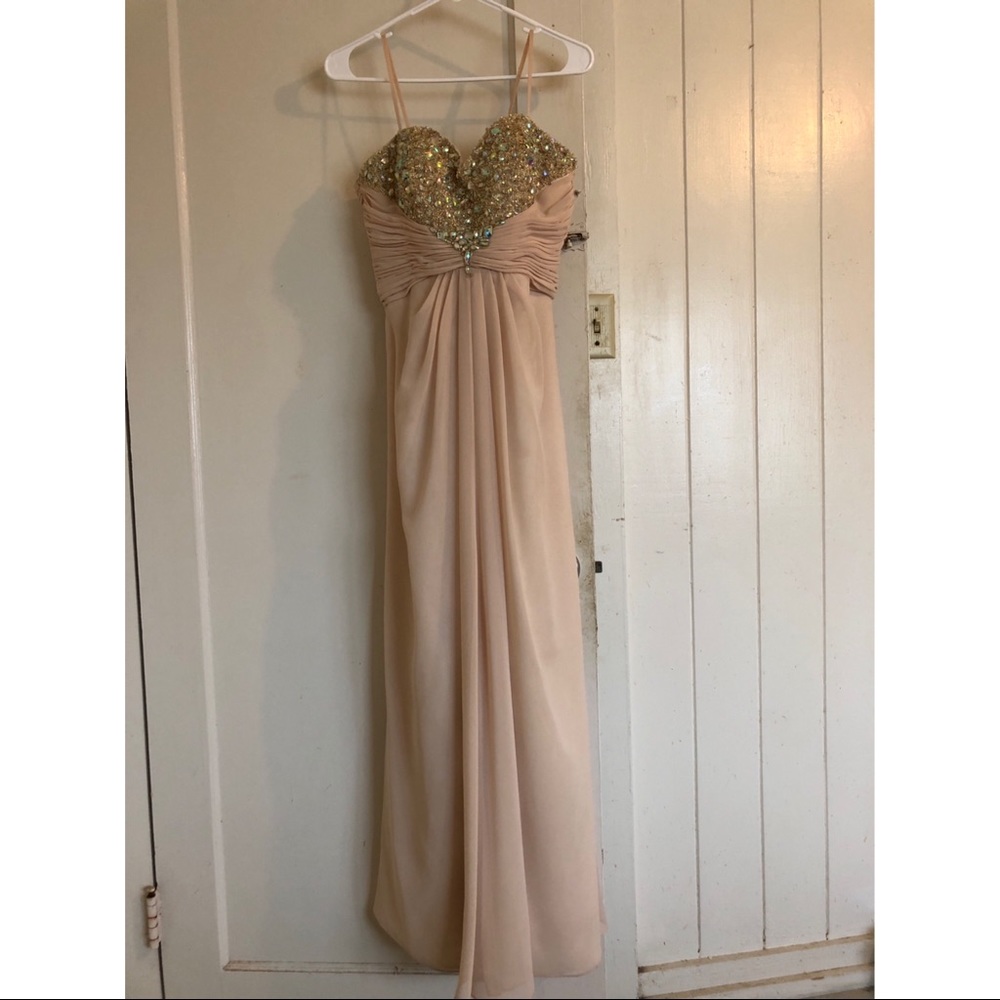 Prom / Ball Dress (size medium)